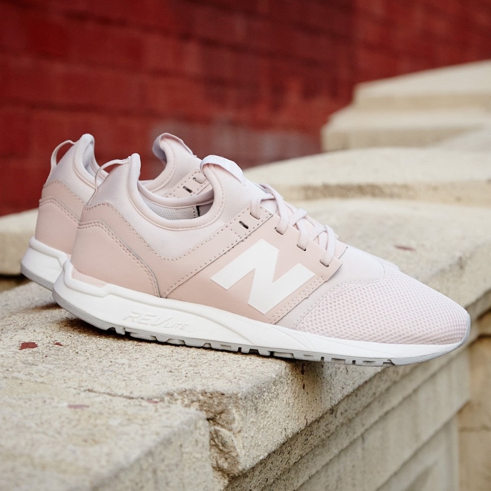 New Balance x J Crew sneaker 247SC in Pale Pink